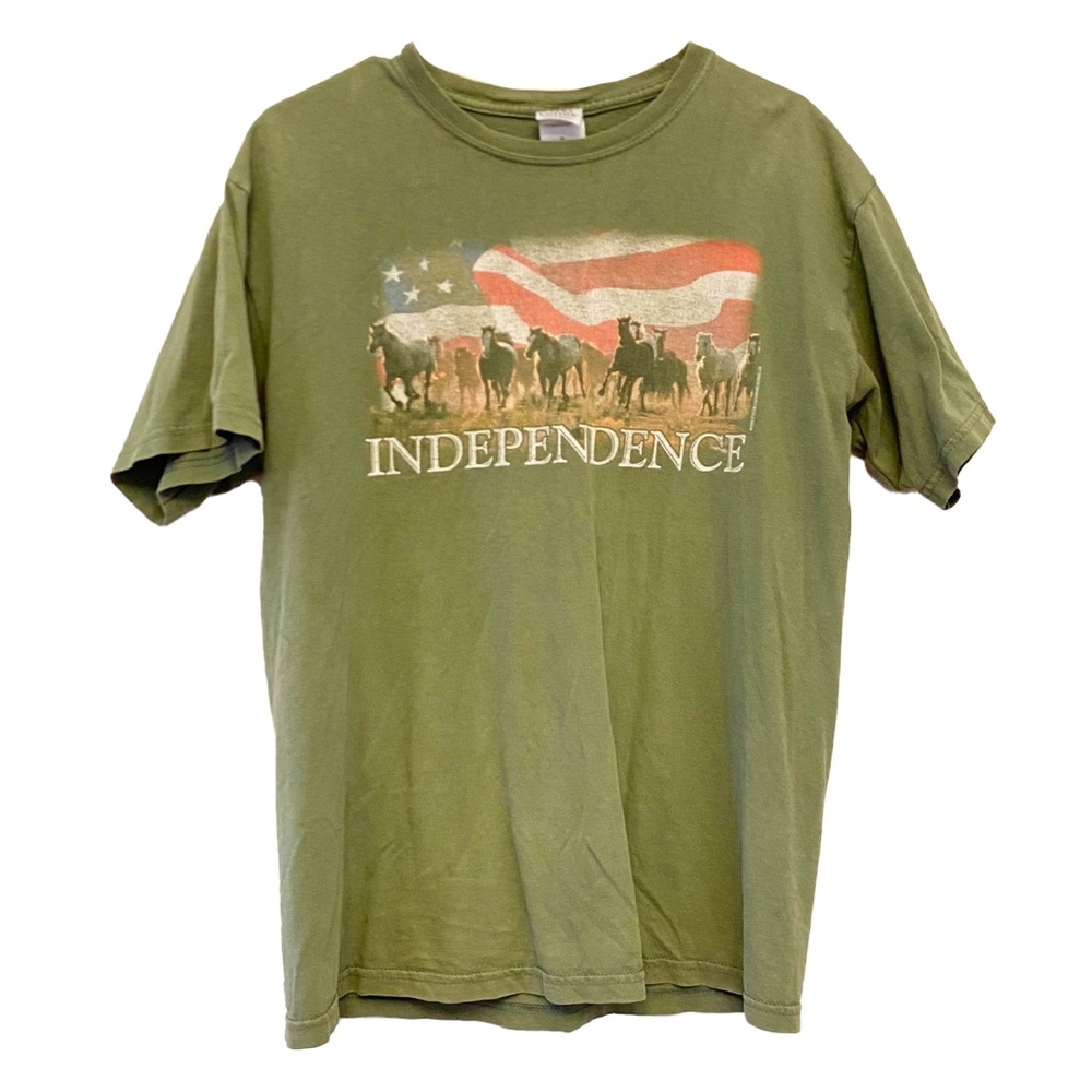 VINTAGE GILDAN GRAPHIC TEE